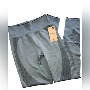 NWT PINK Active Seamless Legging